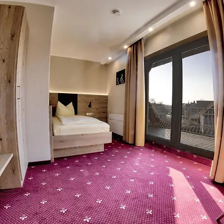 Hotel Zur Schmiede-3